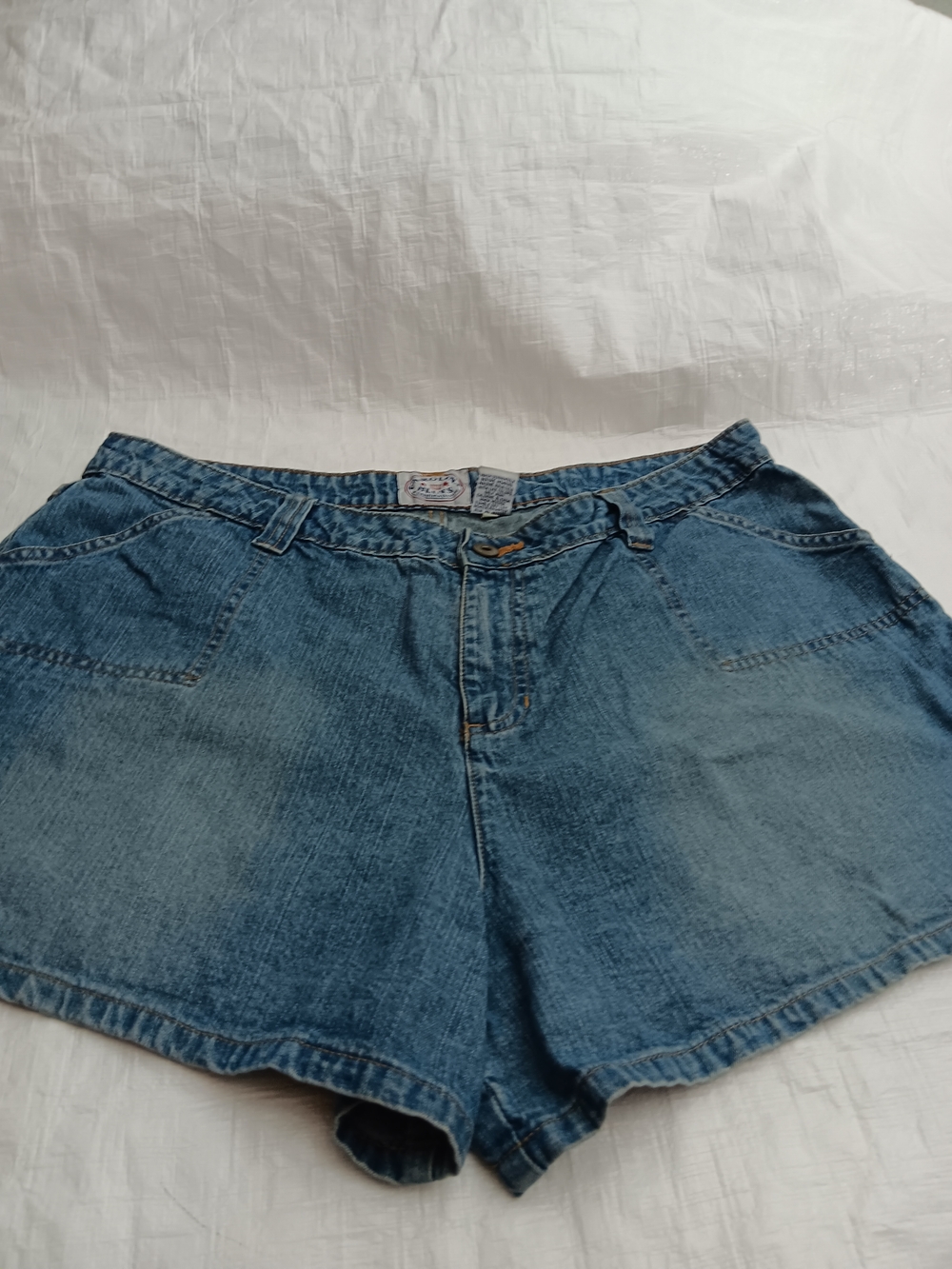 Carolina Blues brand ,casual women's blue denim shorts